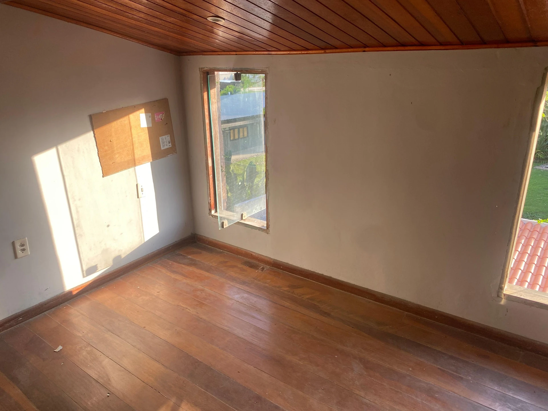 House with 6 bedrooms, 4 bathrooms and 3 parking spots — photo 11