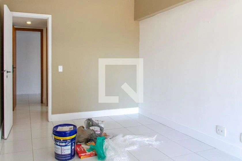101 m² apartment with 2 en-suite bedrooms and balcony — photo 16