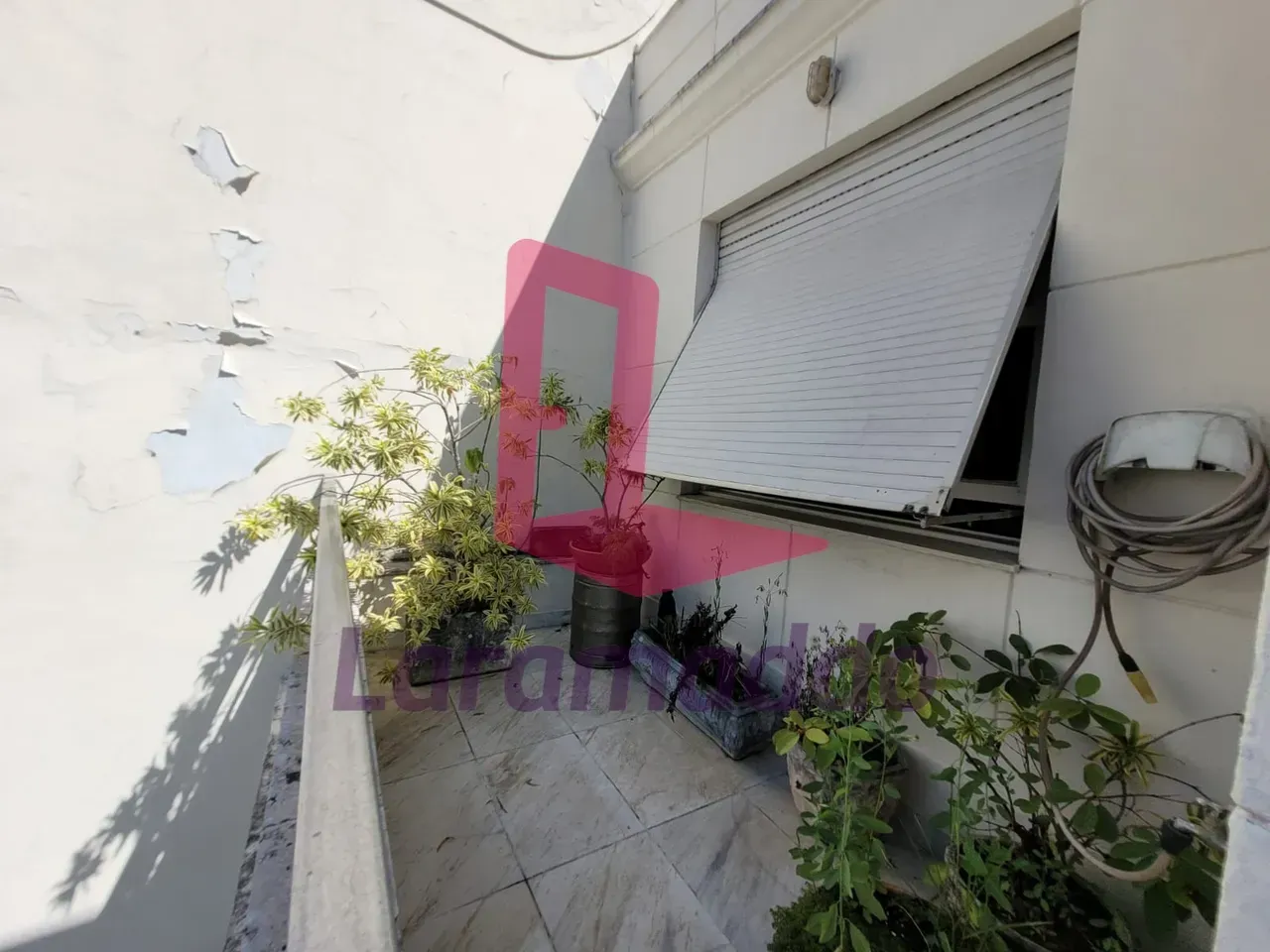 210 m² apartment with 5 bedrooms and 3 bathrooms — photo 33