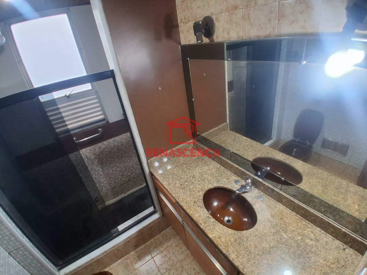 Квартира на 2-му поверсі з дерев'яною підлогою або ламінатом — photo 11