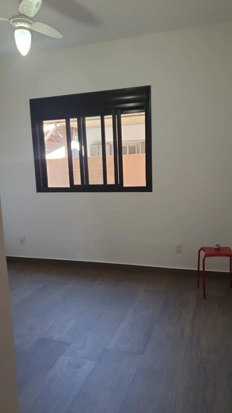 Wood or laminate floors in a 3-bedroom house, 84 m² — photo 9