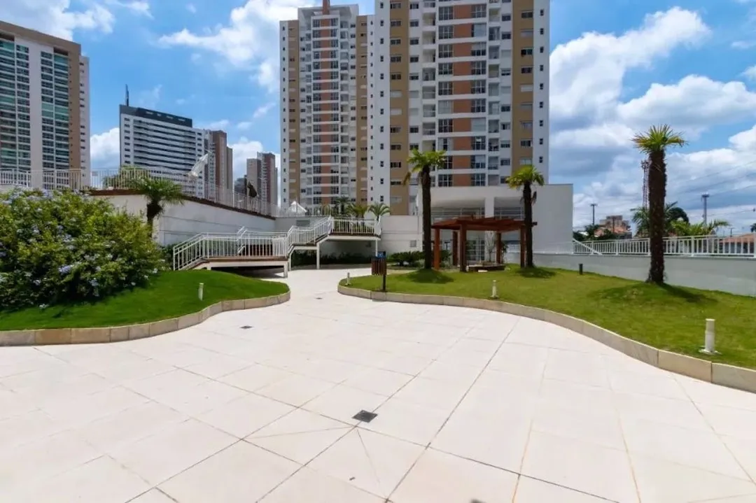 Apartamento de 2 dormitorios con balcón cerrado en vidrio — photo 31