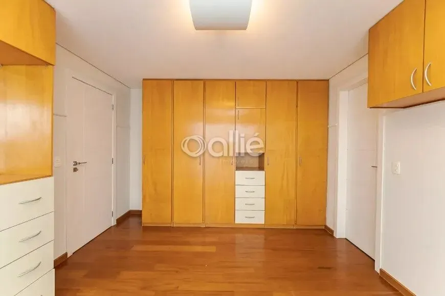 House with 4 en-suite rooms and 4 parking spots — photo 33