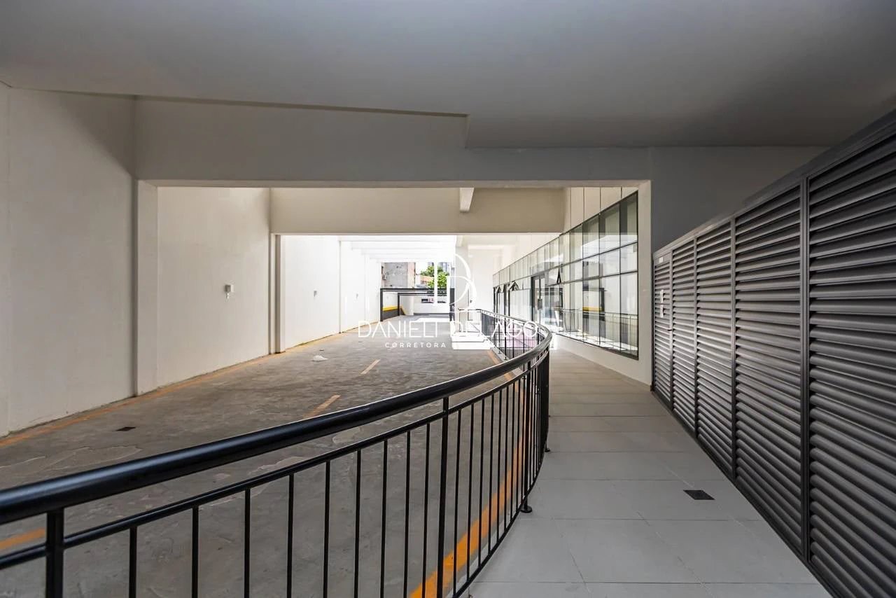 One-bedroom apartment with a park view in Curitiba — photo 18