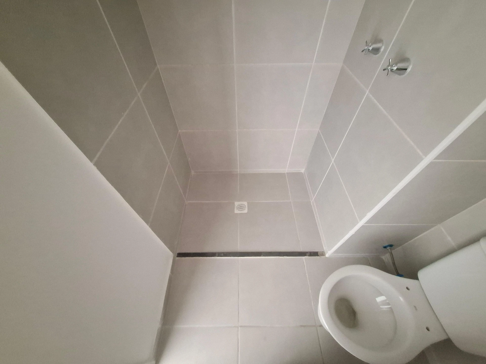 1-bedroom apartment with a balcony and washing machine — photo 15