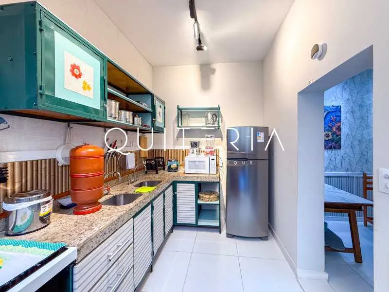 Casa com cozinha integrada e 3 quartos, 5 banheiros — photo 26
