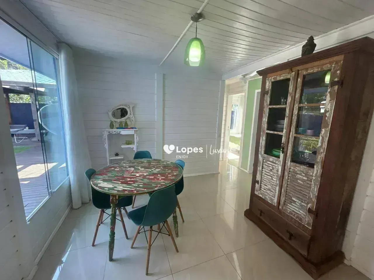 Furnished house with 4 bedrooms and 620 m² — photo 32