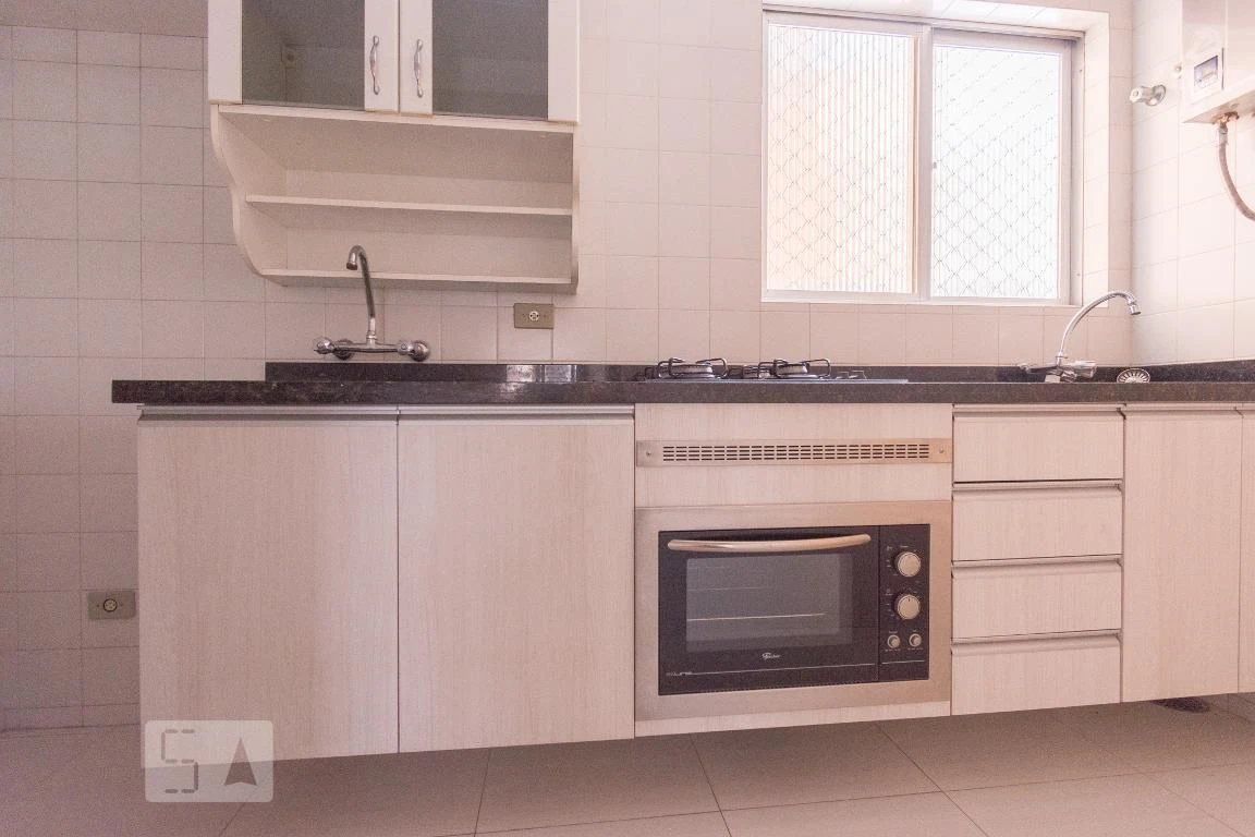 Apartamento com piso de madeira ou laminado, Centro — photo 22