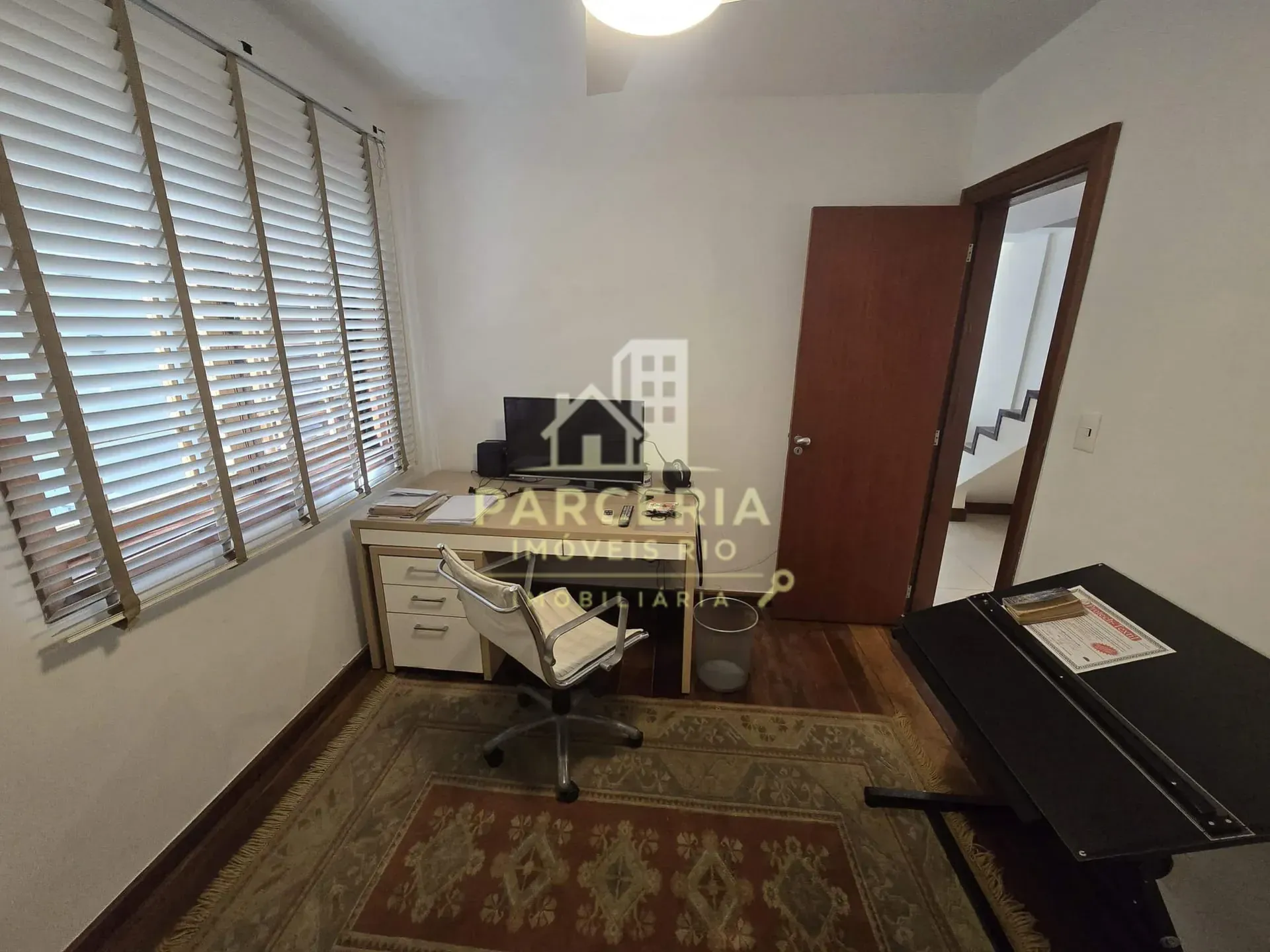 Casa mobiliada com 5 quartos e área de piscina compartilhada — photo 48