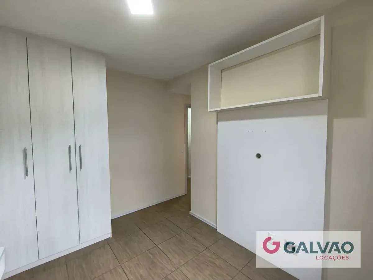 64 m² apartment with a washing machine and a home office — photo 3