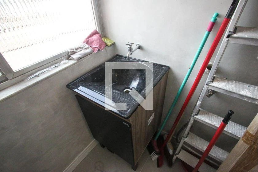 3-bedroom apartment in a building with a gym — photo 9