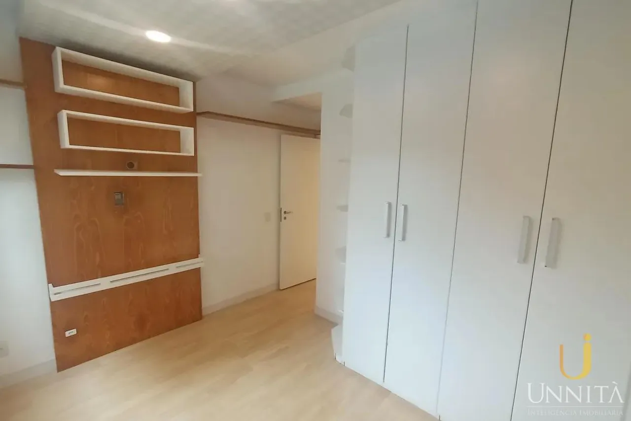 3-bedroom apartment with integrated kitchen and balcony — photo 17