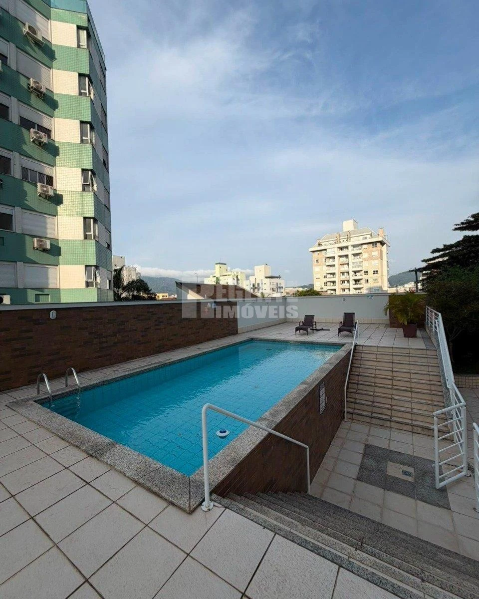 Apartamento de 2 dormitorios con parrilla en la terraza — photo 18