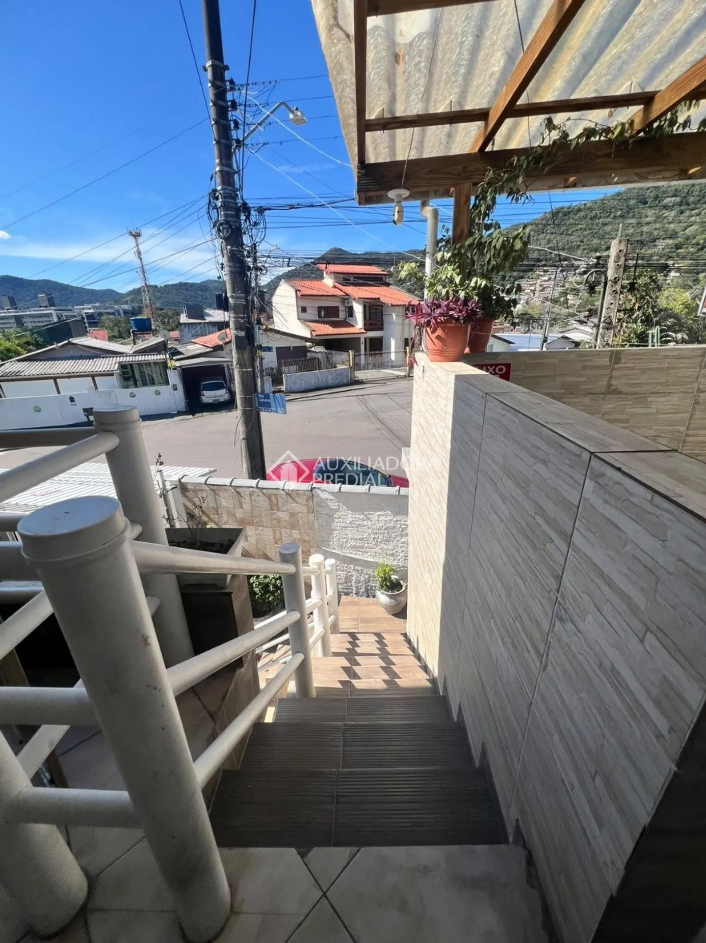 Furnished studio with 38 m², 1 bedroom and 1 bathroom — photo 20