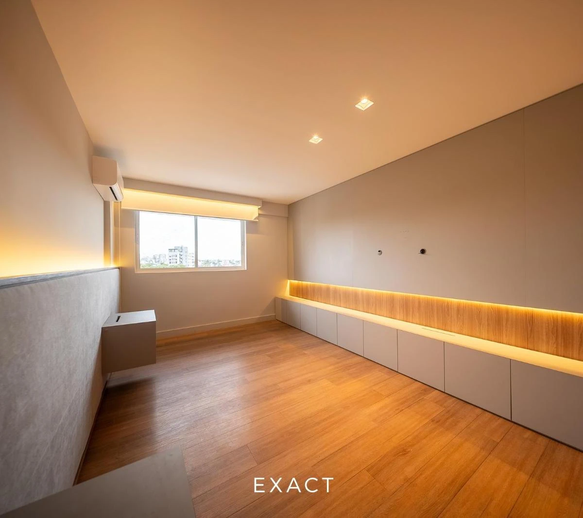 3-bedroom apartment in a building with a gym