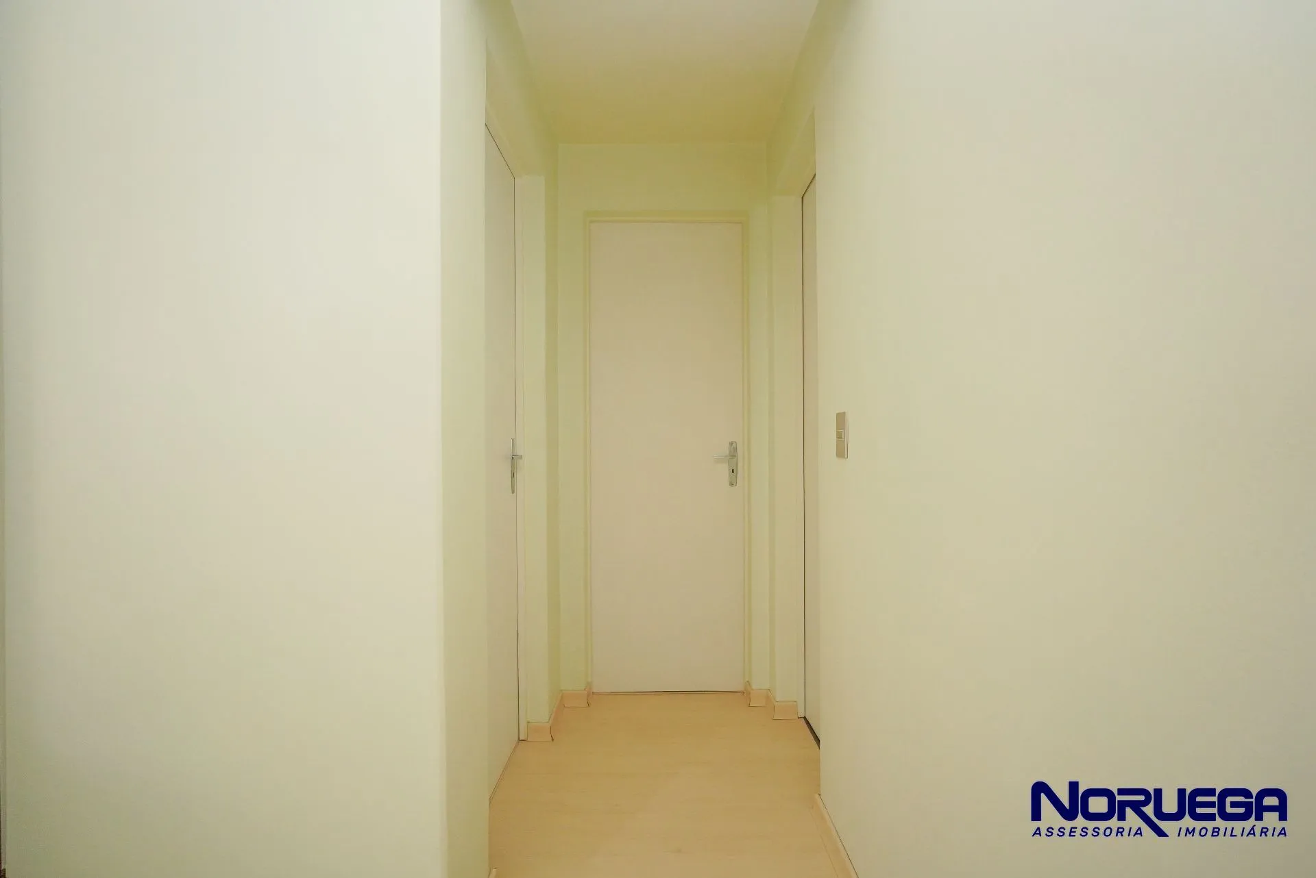 Apartment, 63 m², with wood or laminate floors — photo 24