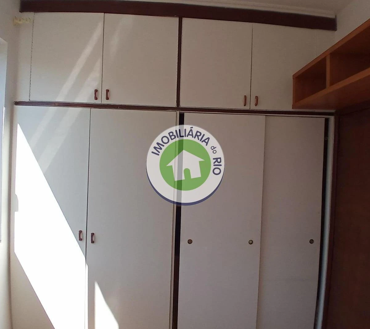 3-bedroom, 2-bath apartment with no parking space — photo 16