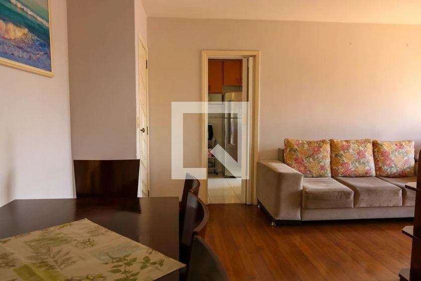 3-bedroom apartment with a suite and glass-enclosed showers — photo 10