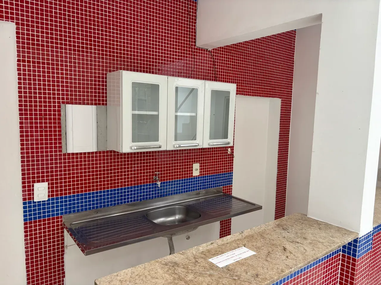 Rental house with 5 bedrooms and 215 m² — photo 2