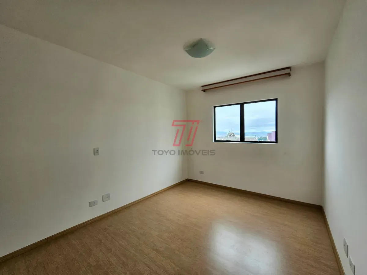 Rental apartment with 3 bedrooms and a balcony — photo 10