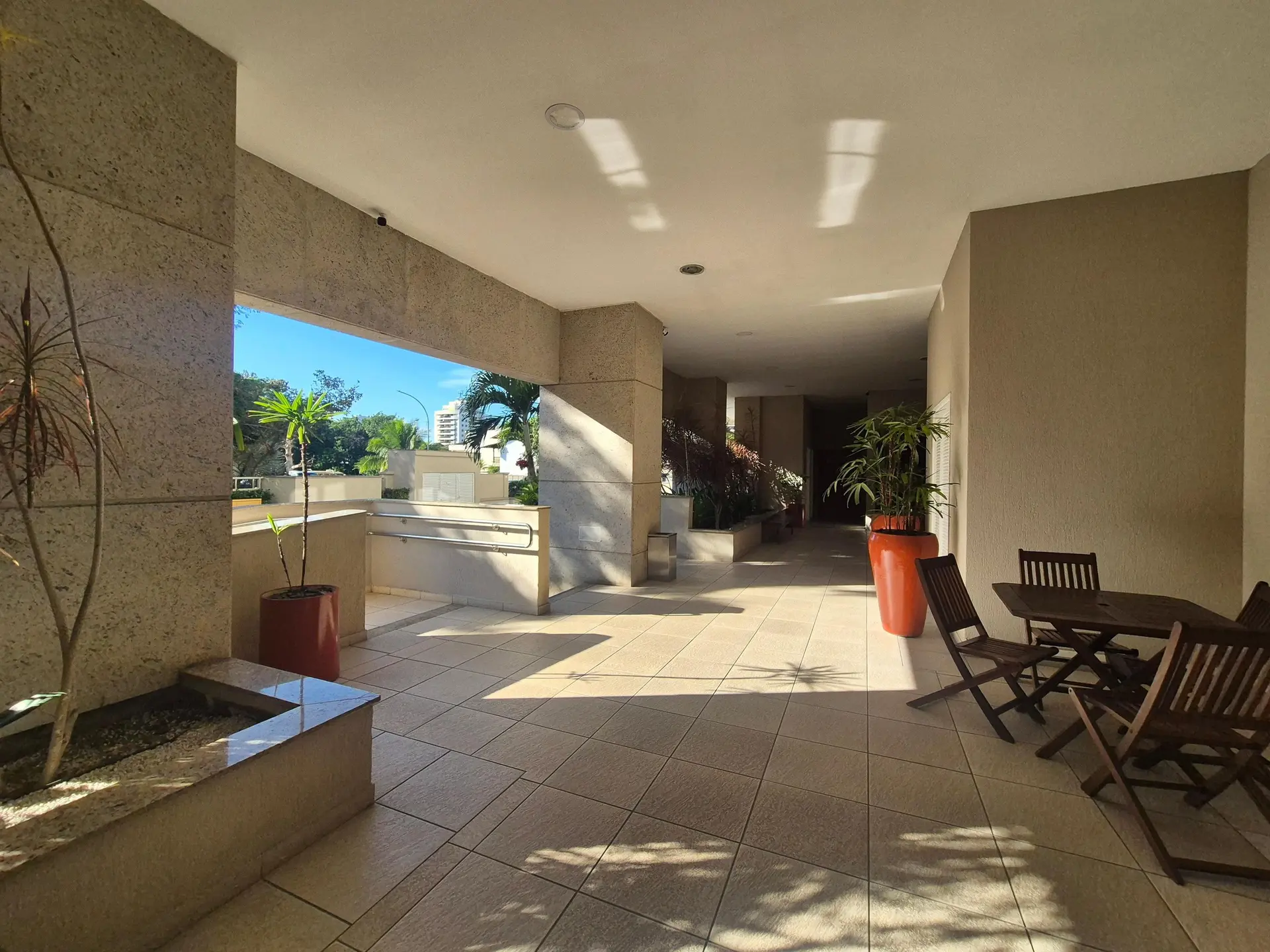 Apartamento mobiliado com 2 quartos e lavanderia com máquina — photo 34