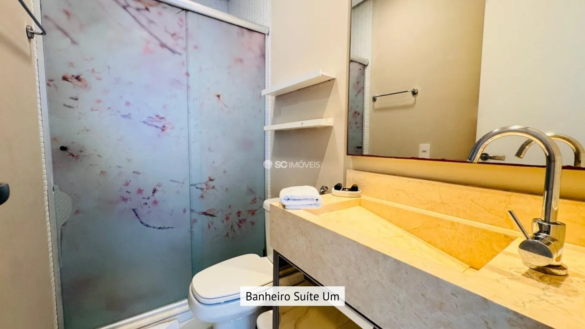 Furnished 2-bedroom apartment with balcony and 111 m² — photo 12