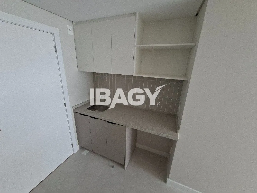 Studio amueblado de 40 m² con cocina integrada — photo 13