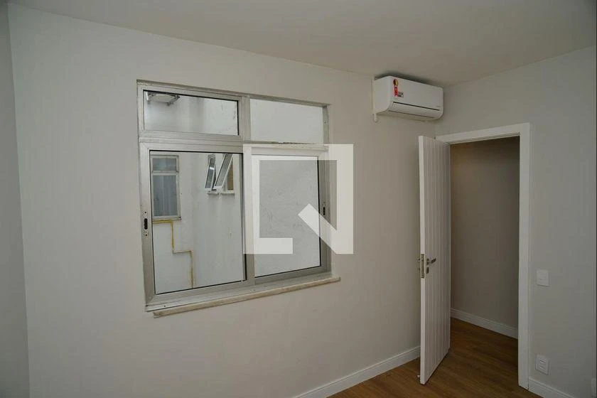 Apartment, 133 m², with a glass-enclosed balcony — photo 4