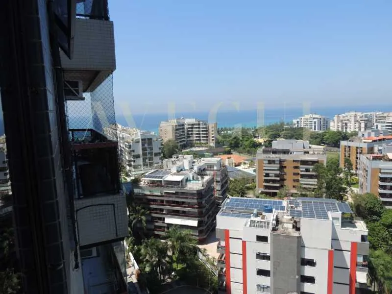 2-bedroom apartment with a water view — photo 18