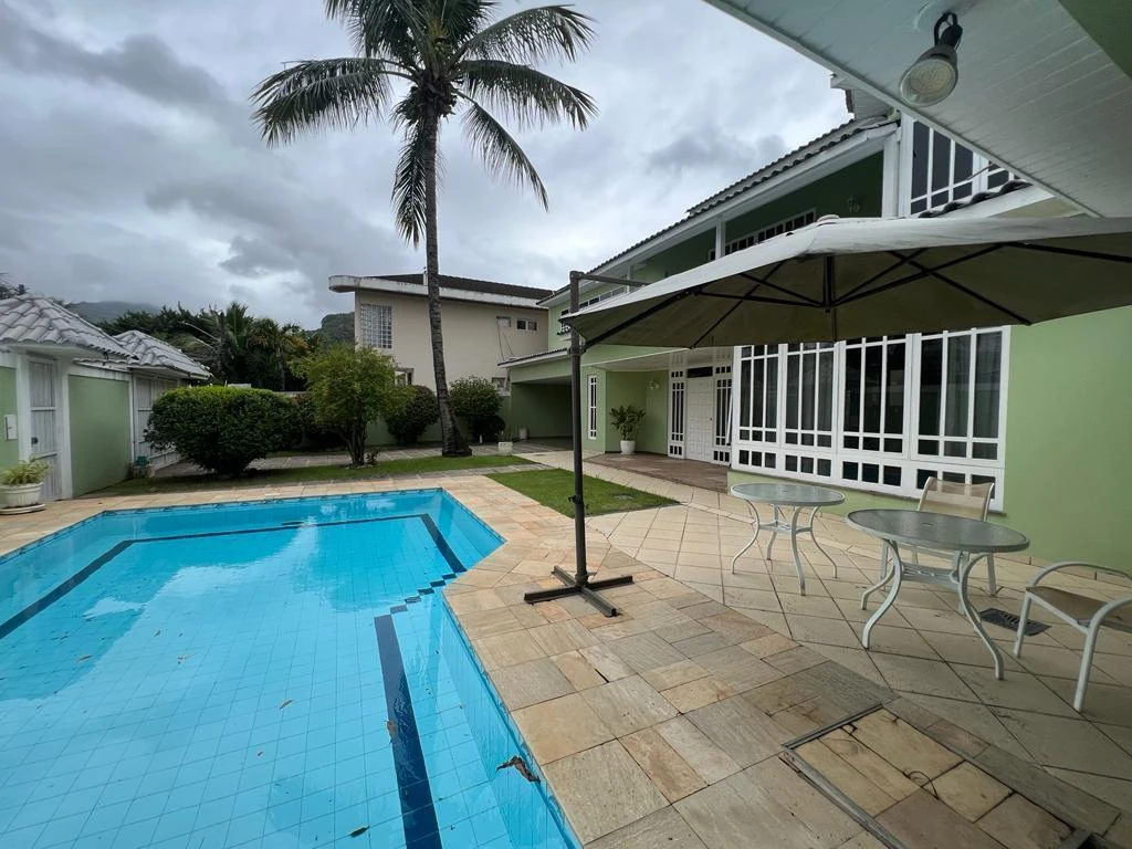 Unfurnished 1000 m² house with 5 en-suite bedrooms — photo 27