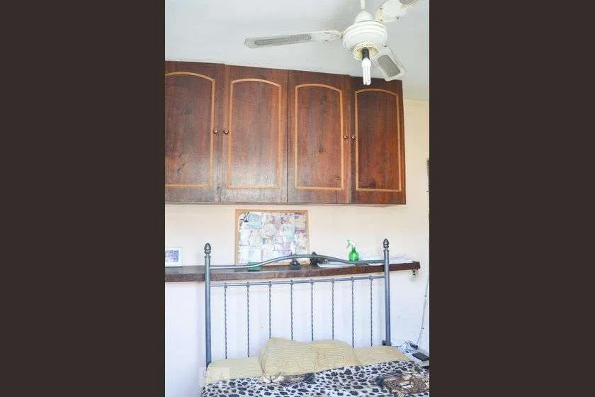 2-bedroom apartment with a closed kitchen and gas stove — photo 15