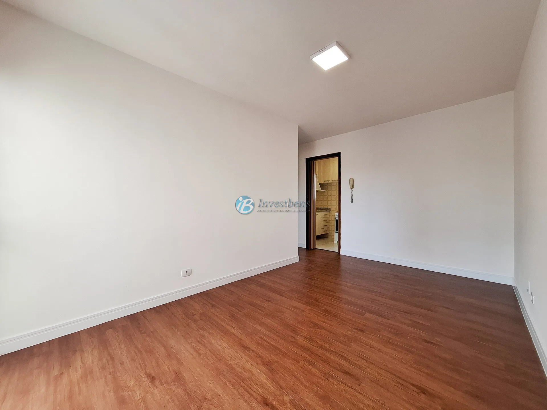 56 m² apartment with balcony and 1 bedroom — photo 6