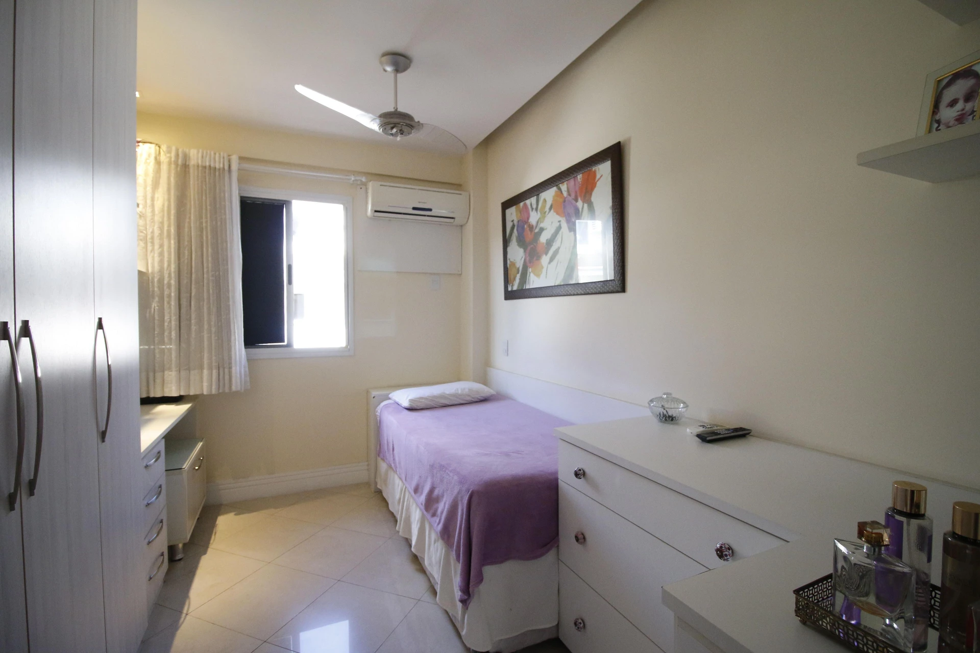 Furnished house, 230 m², with a glass-enclosed balcony — photo 40