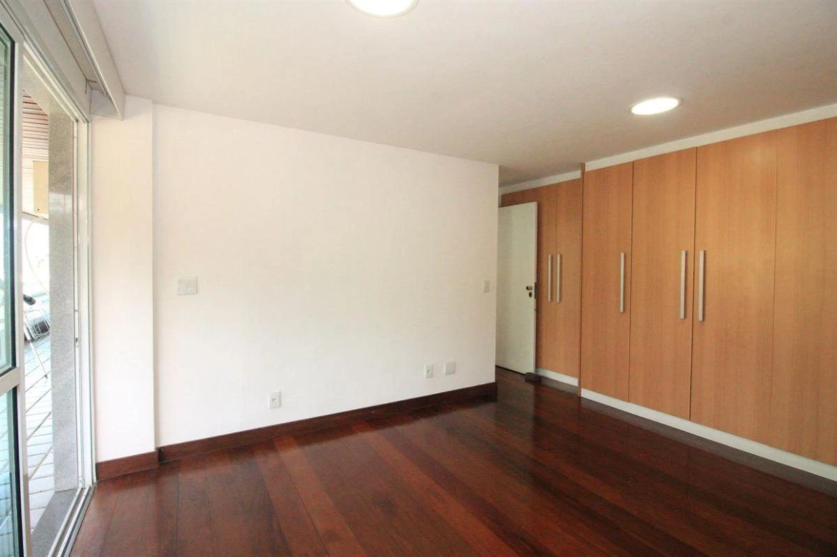 Furnished 4-bedroom apartment with 2 en-suites and 274 m² — photo 14