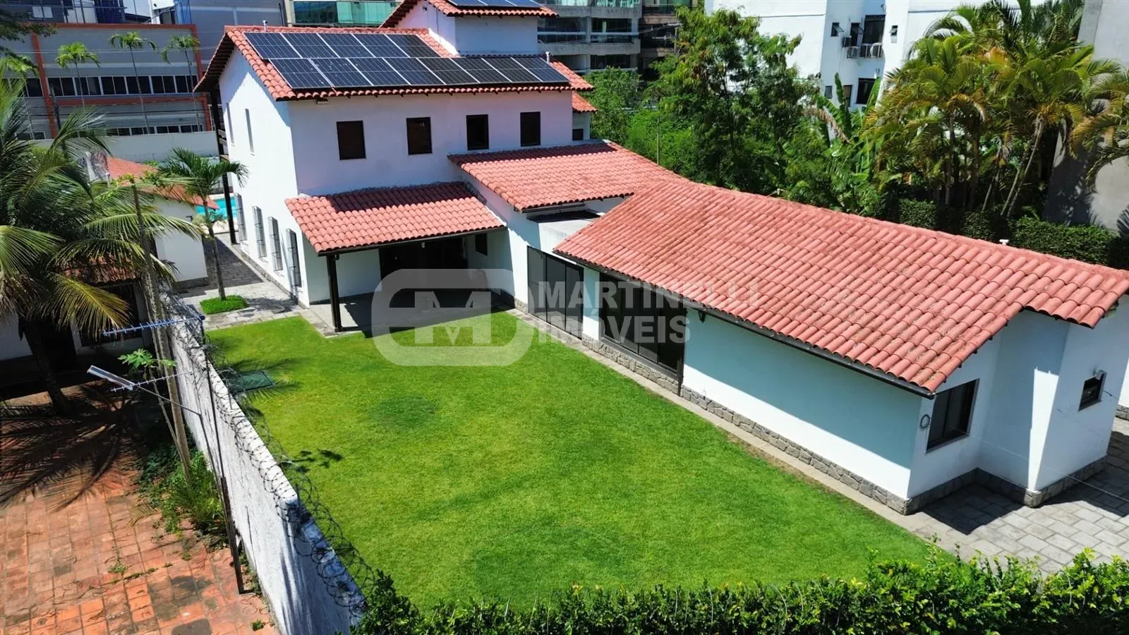 4-bedroom house with 3 suites and 5 bathrooms — photo 21