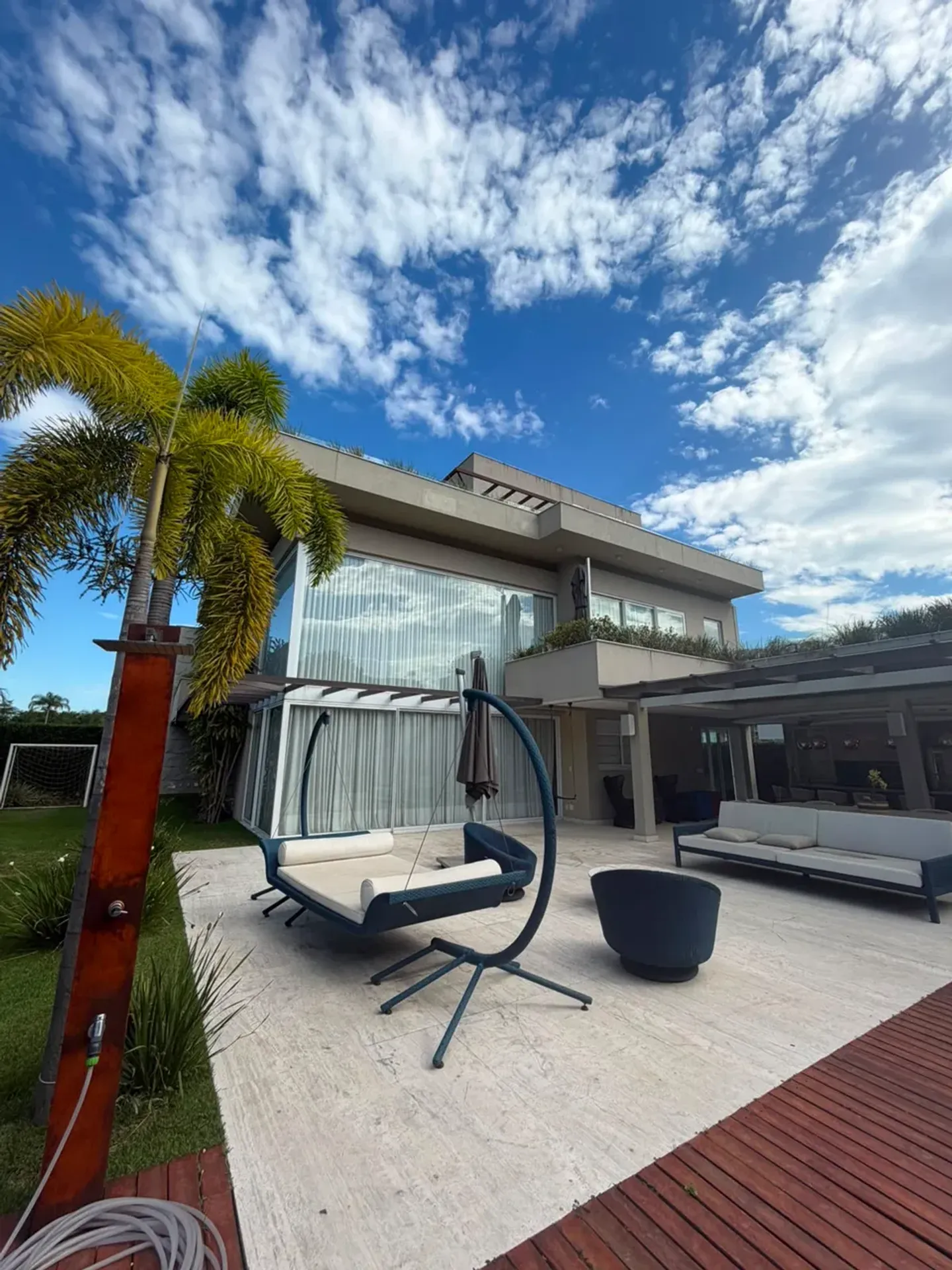 Furnished house with 5 bedrooms and 5 bathrooms, 700 m² — photo 3