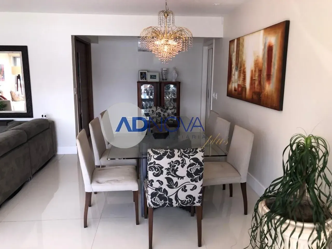 4-bedroom rental apartment with 4 bathrooms — photo 15