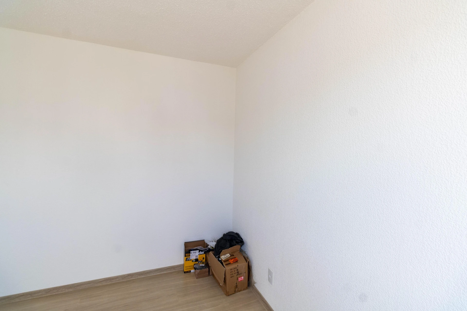2-bedroom apartment in a building with a gym — photo 28