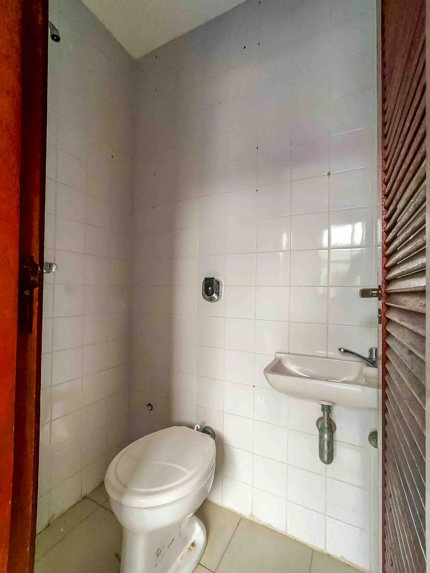 Apartamento sem mobília com 3 quartos e área de lavanderia — photo 44