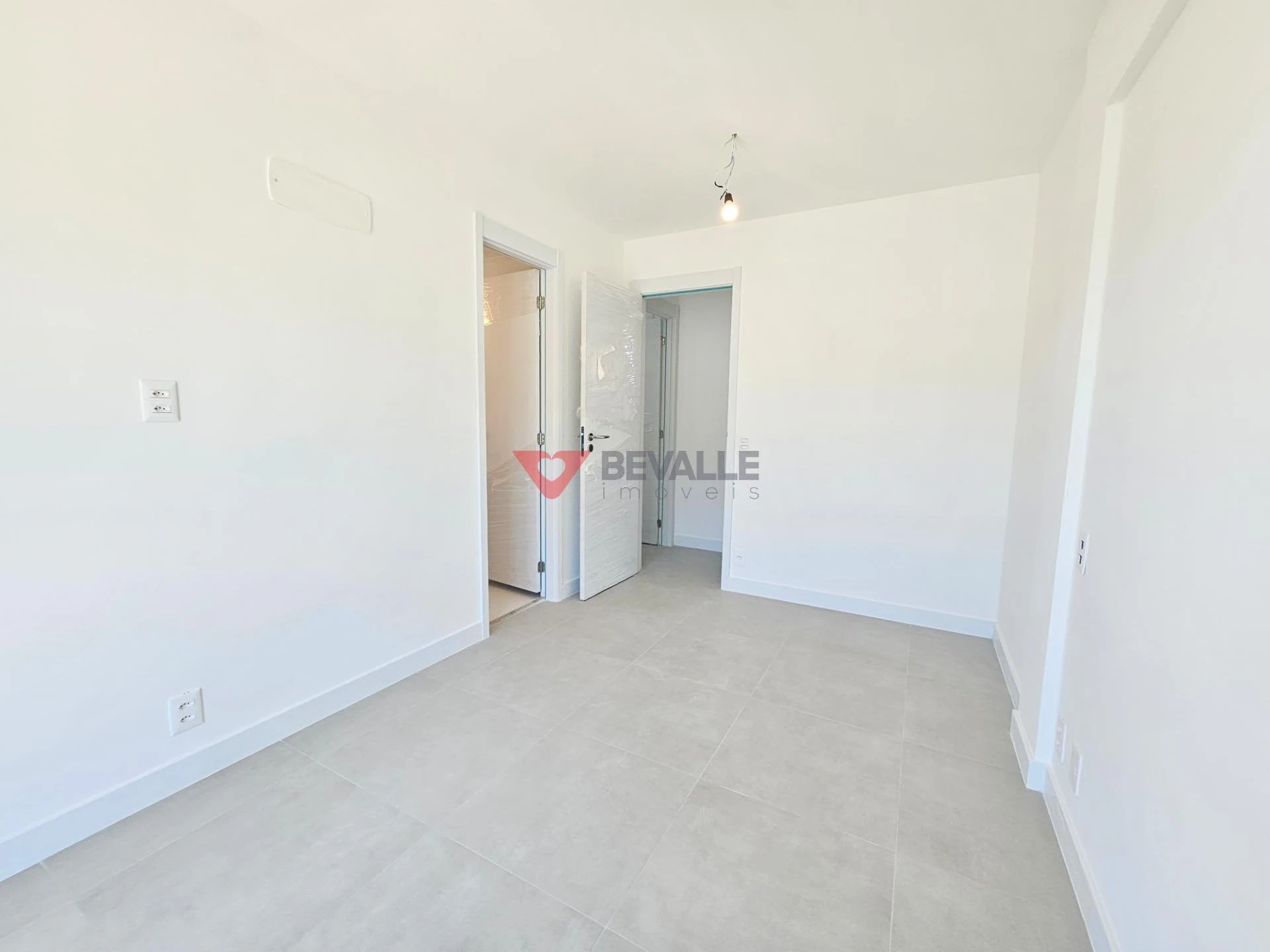 3-bedroom top-floor home with balcony and 152 m² — photo 15
