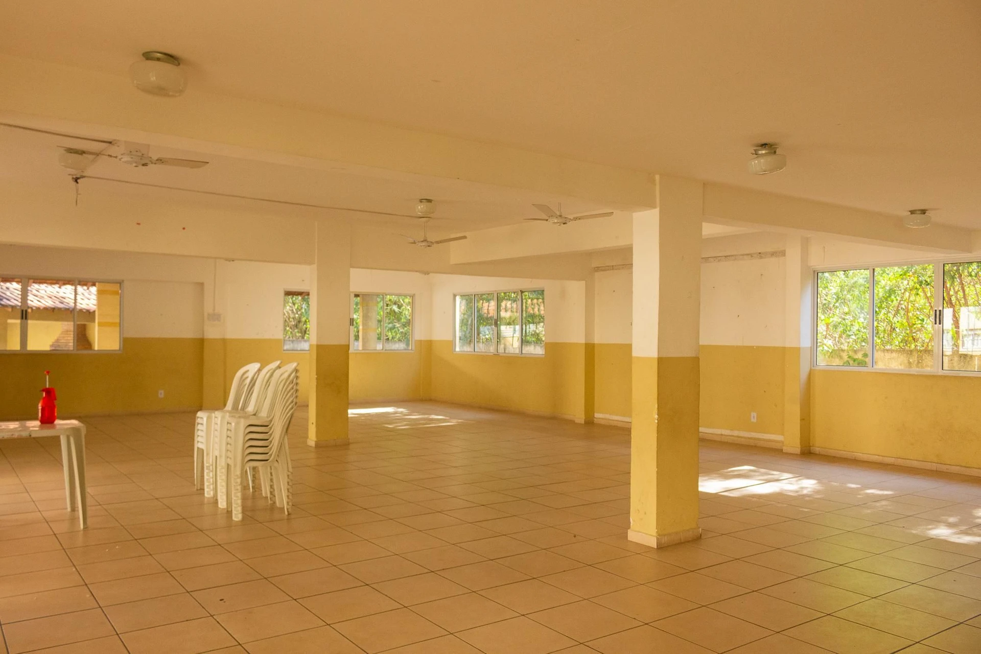 2-bedroom apartment with a washing machine — photo 31