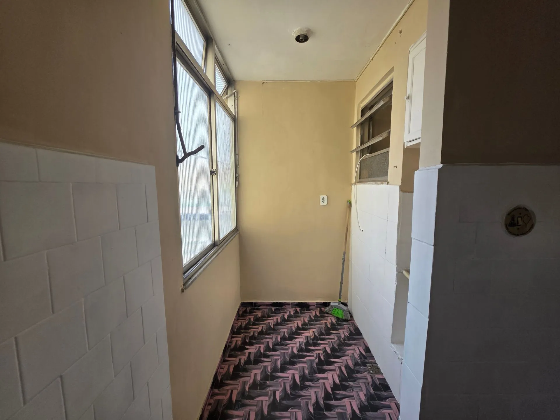 Дерев'яна підлога або ламінат та 2 спальні: квартира 50 м² — photo 4