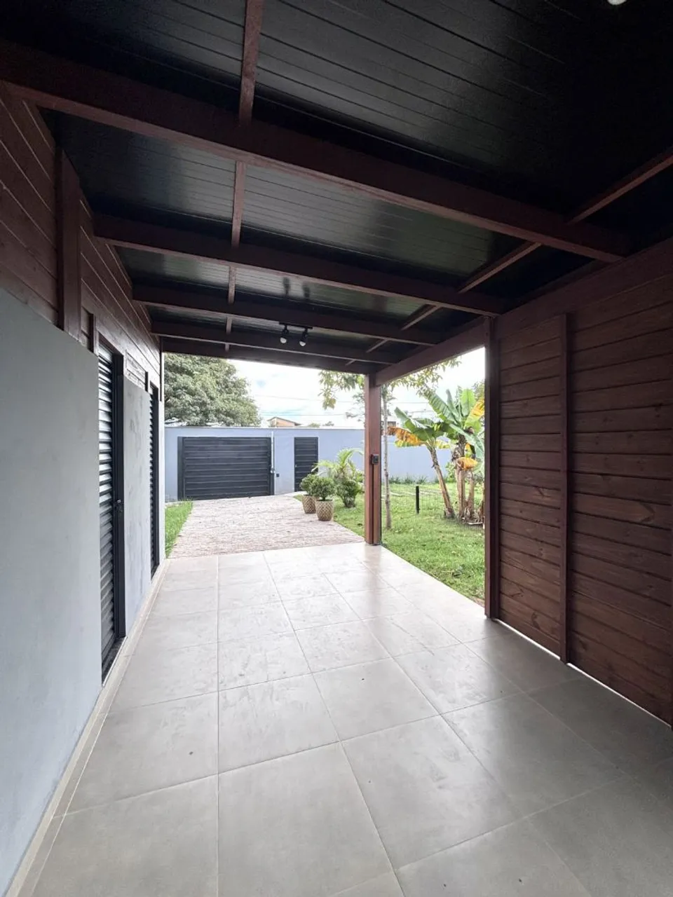 2-bedroom house with a grill on the balcony in Florianópolis — photo 10