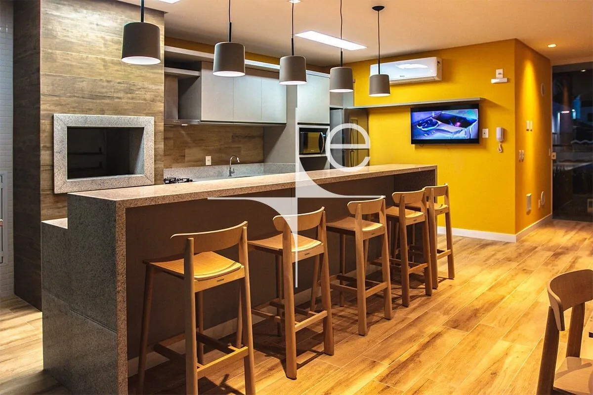 76 m² apartment with 2 bedrooms and a built-in balcony grill — photo 27
