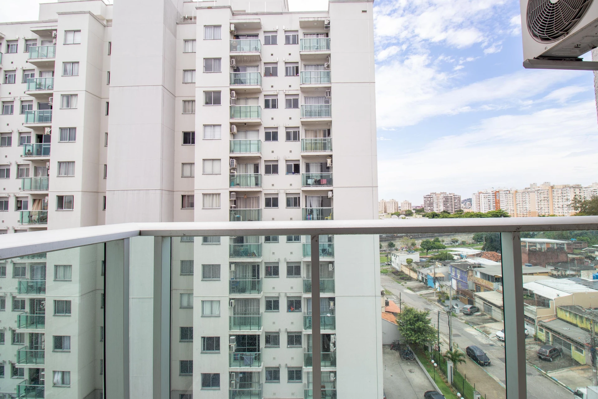 Apartamento de 2 quartos em condomínio com academia — photo 8