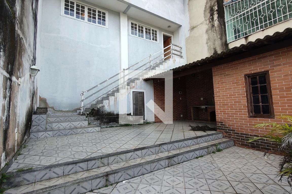 Casa mobiliada com 3 quartos, varanda e 3 banheiros — photo 40