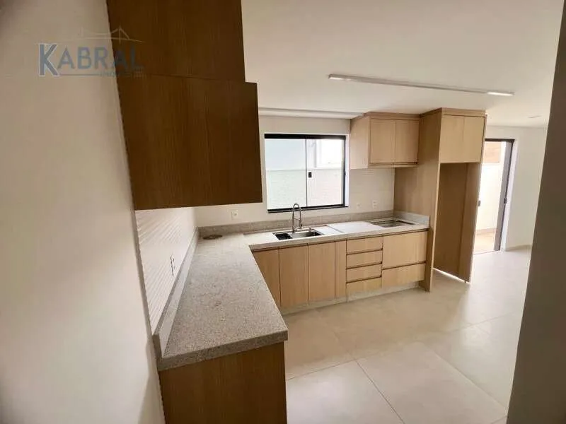 30 m² studio with balcony sink and built-in grill — photo 2