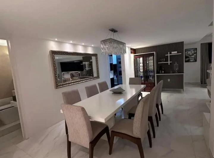 Мебльована квартира 195 м² з 3 спальнями-сюїтами — photo 5
