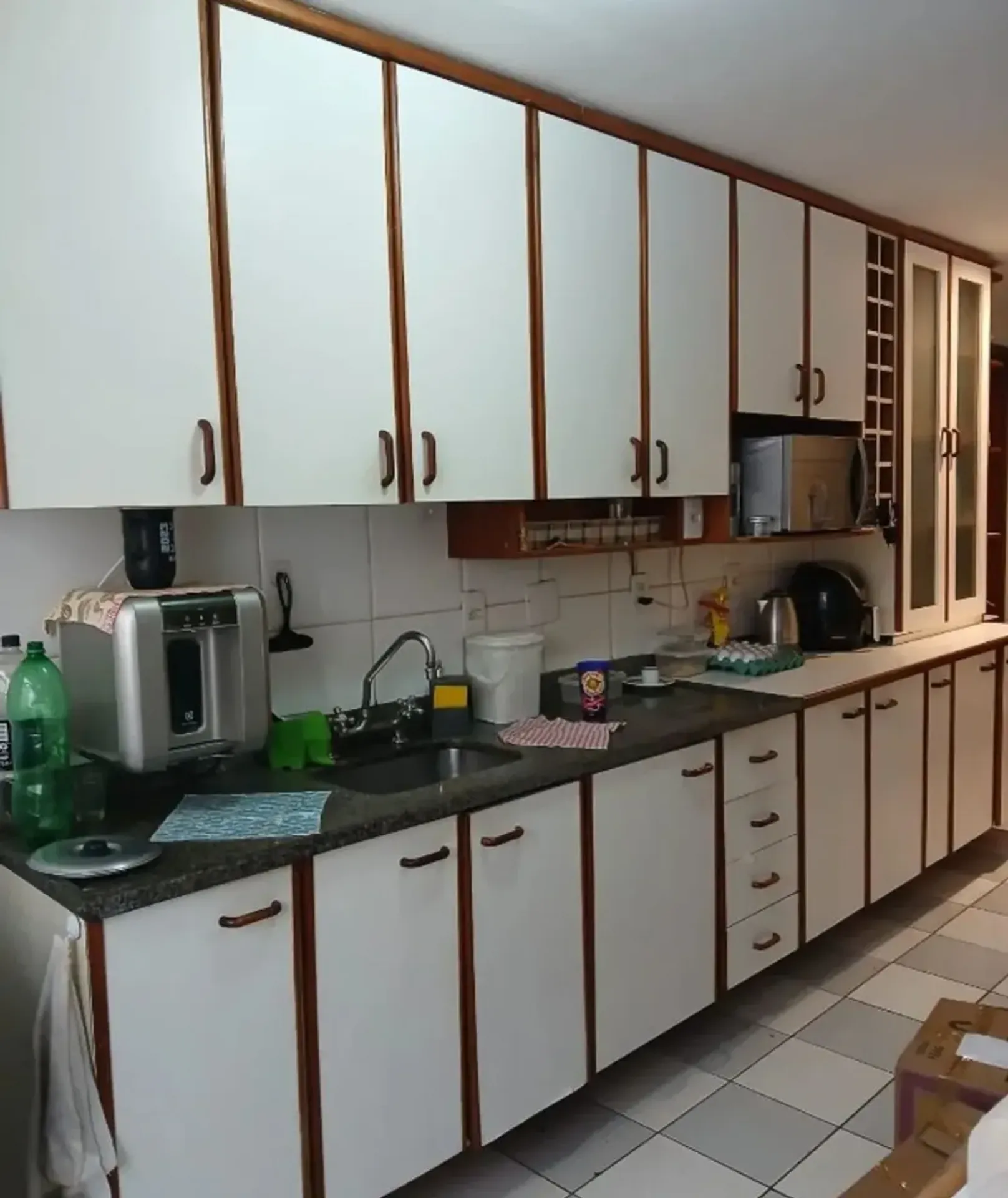 Furnished apartment, 128 m², with wood or laminate floors