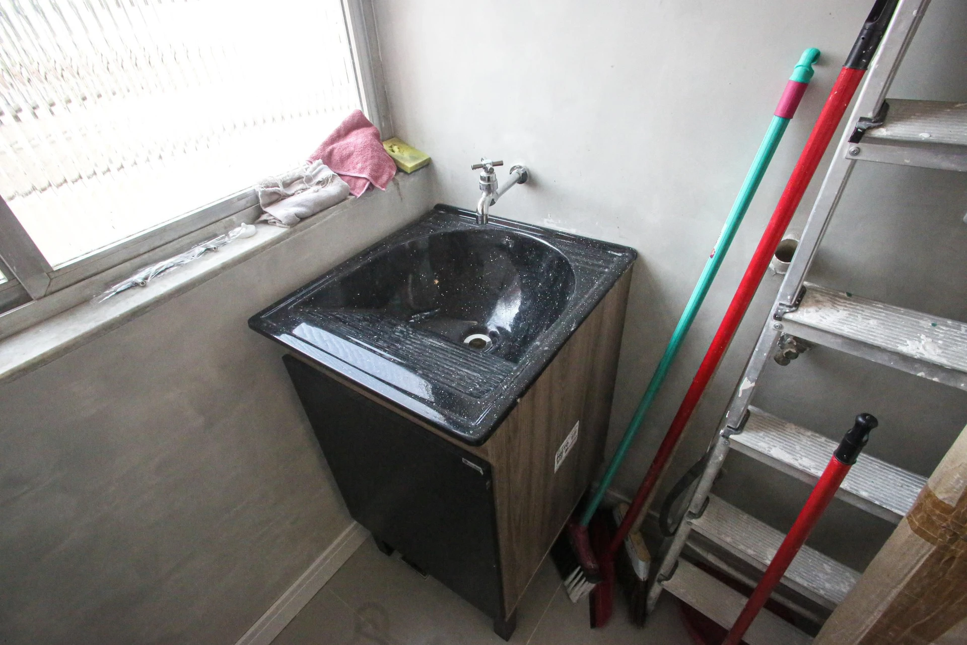 Apartamento de 3 quartos em condomínio com piscina — photo 4